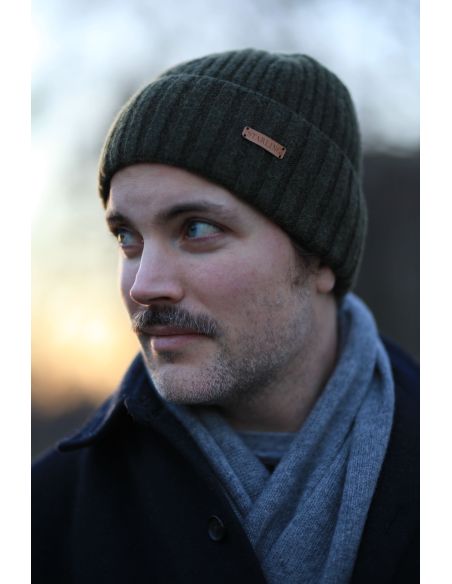 Unisex Wool Beanie – Natural Warmth & Classic Comfort