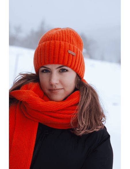 Unisex Wool Beanie – Natural Warmth & Classic Comfort